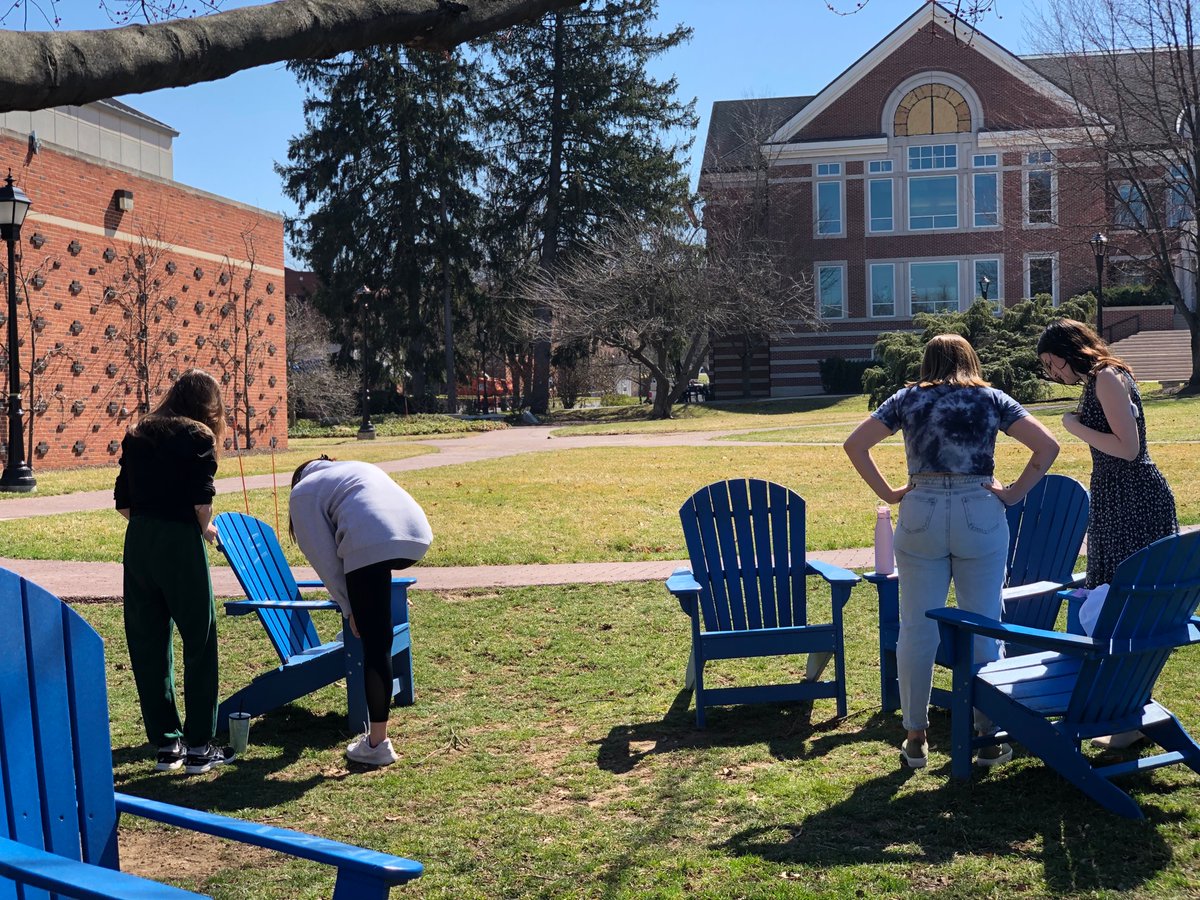 KCapLiteracy's tweet photo. Thinking about spelling instruction is better in the sunshine! #ETownLiteracyMethods @EDDeptEtown @EtownCollege https://t.co/mXJsVm1GUz