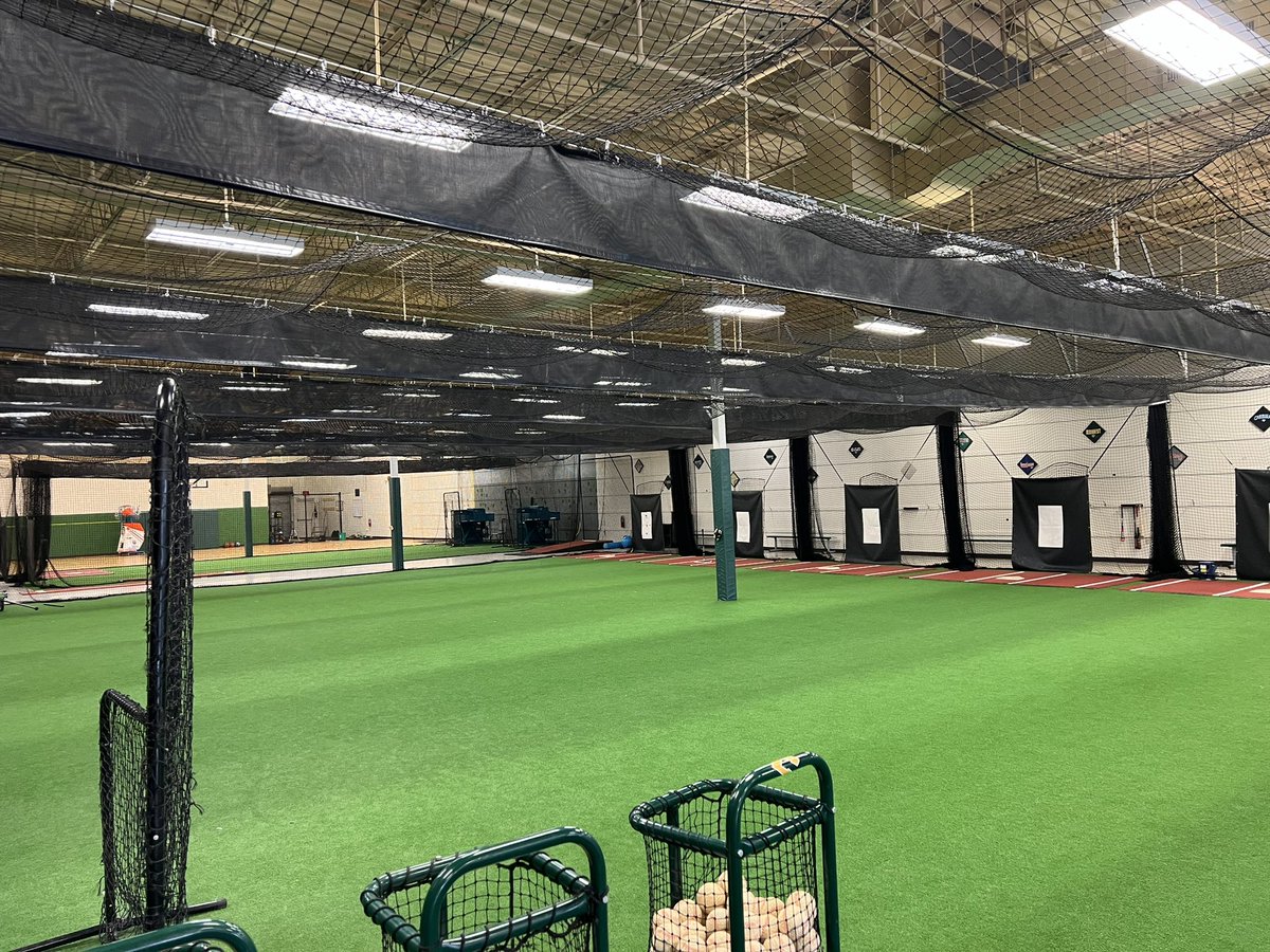SVSBaseball2021's tweet photo. Introducing your newest training facility in the triangle and in NC! With over 15,000 Square Ft. and a full staff of instructors we have A LOT to offer. Here’s a sneak peak of everything! 👀 @JordanToney1 @Nflash20 @B_klay   &amp; Colin Davis! https://t.co/DBxDItAGWI