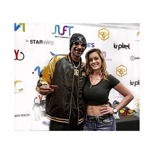 treeoflifemvmt's tweet photo. 'Cause it's cool when you cause a cozy condition in which we create, 'cause that's our mission #snoopdogg #lodidoi
#intentionstick @snoopdogg @natashamoyes_queenbee
Cozy conditions= #health
Create is= #knowledge
Mission= #faith
@snoopdogg
https://t.co/uiP0Fy5fU7 https://t.co/T0q0SNmUXL