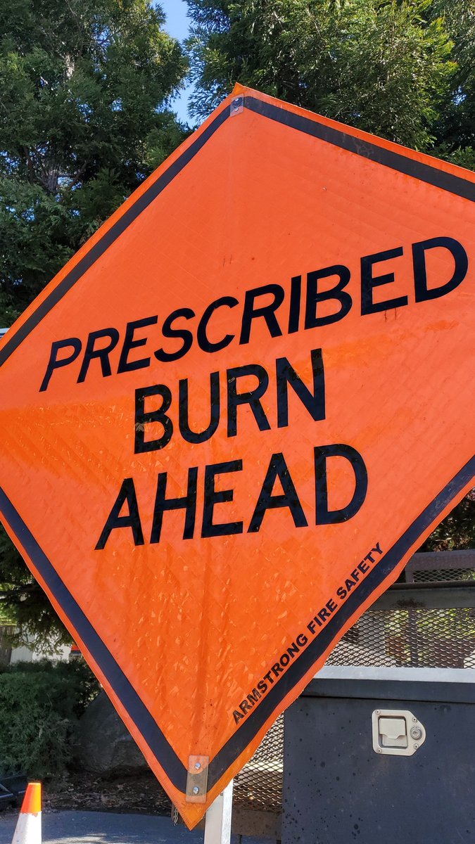MoreGoodFire's tweet image. The AFS team will be conducting a prescribed burn today in the area of Pleasant Valley Rd and Gold Country Dr, in Penn Valley. Smoke may be visible from Lake Wildwood, and parts of Hwy 20. For more info visit moregoodfire.com/prescribedburn… #cawildfire #wildfire #wildfires #nevadacounty