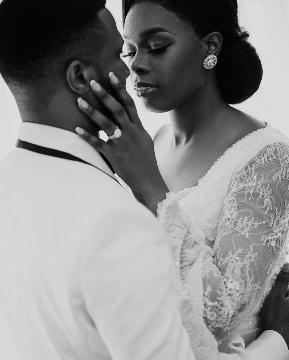 PlanningCompng's tweet photo. Louisa and Oke ❤

"You Complete Me"

#Lokey2021 
Planner @PlanningCompng 
Photography @_bedge 

#TPCWeddings https://t.co/prkzQmbUAh