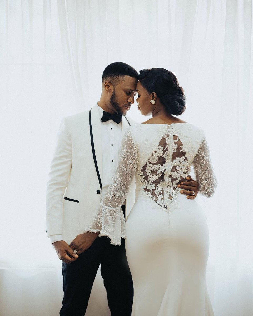 PlanningCompng's tweet photo. Louisa and Oke ❤

"You Complete Me"

#Lokey2021 
Planner @PlanningCompng 
Photography @_bedge 

#TPCWeddings https://t.co/prkzQmbUAh