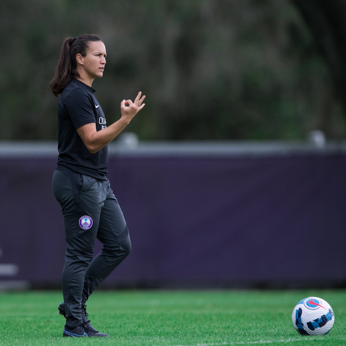 .<a href="/AlineReisGK/">Aline Reis</a> is keeping count 3️⃣

Three sleeps until we're back 😈 #AdAstra