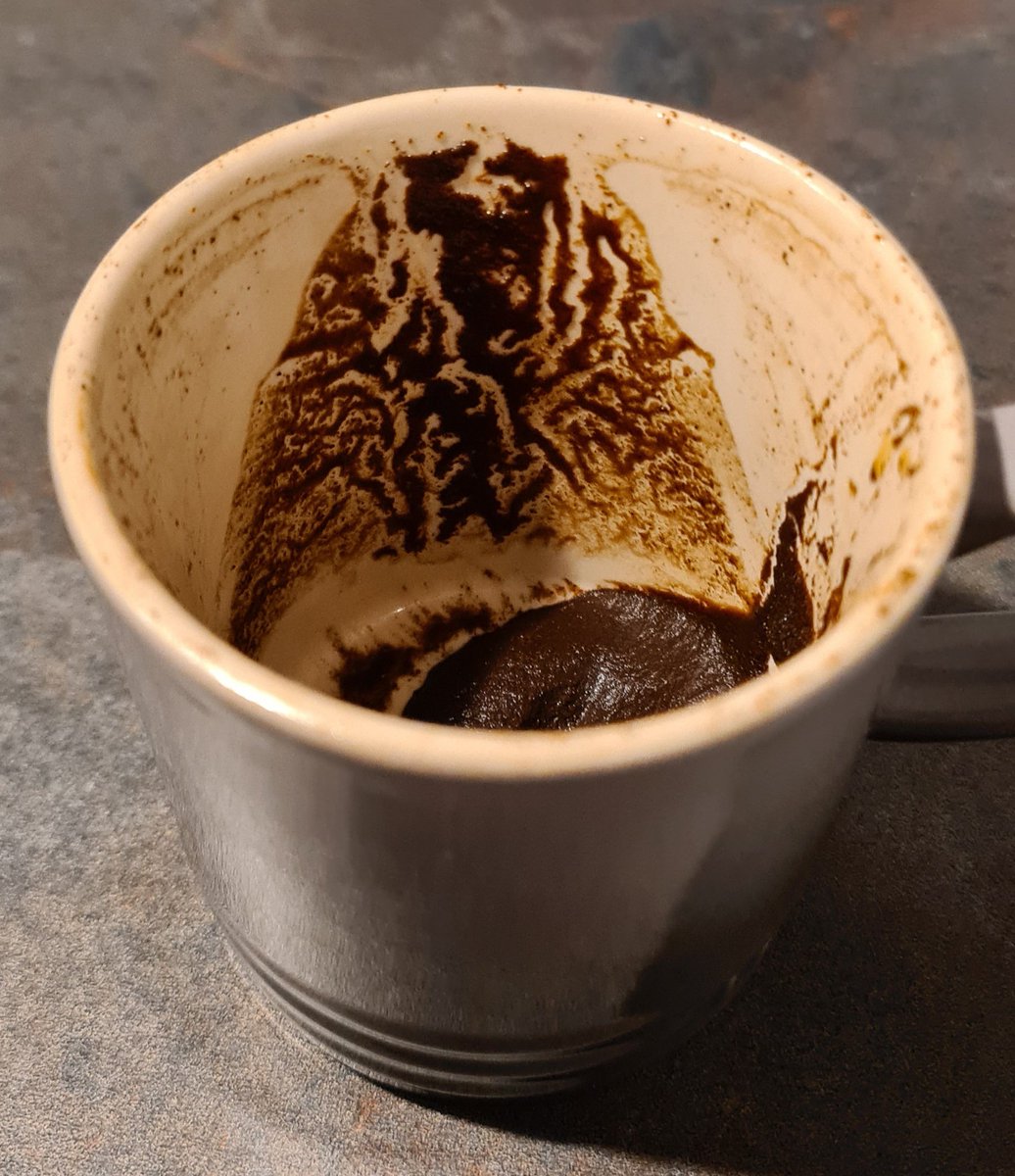 HalilMrT4Real's tweet photo. Right....be kind....what do the patterns say to you?....what do you see? 👀☺️
#FalimaBak
#ReadMyFortune
#Khave 🇹🇷🇨🇾🇬🇷☕ https://t.co/Ihh5YY2WHS