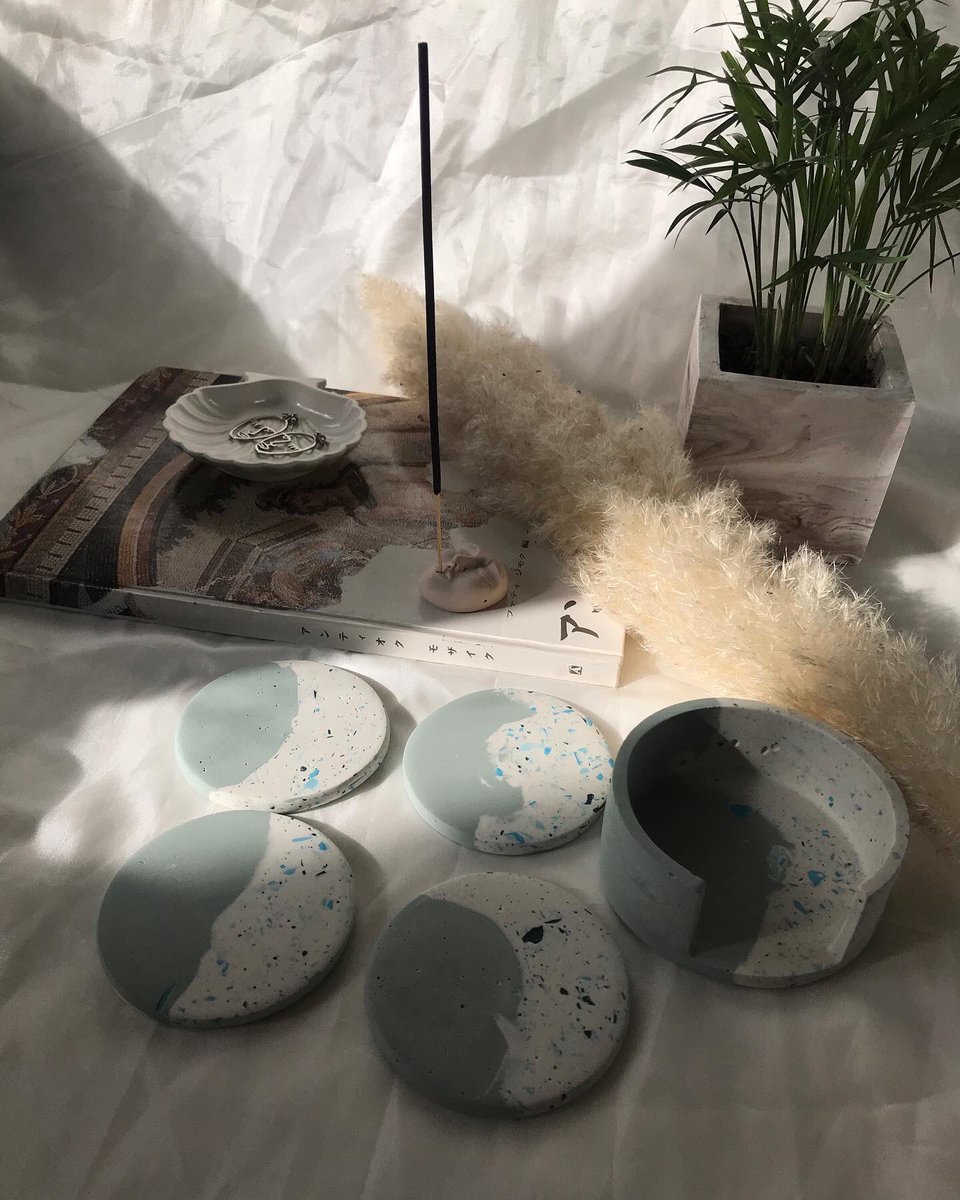 mrslaudi's tweet photo. Yeni ürünlerin güzelliği, bardak altlarımız da organize olmasın mı. Benim gibi kahve, çay içerken hep döküyorsanız bu ürün tam size göre 🧚🏻‍♀️🤗 https://t.co/ynzNhUwok7