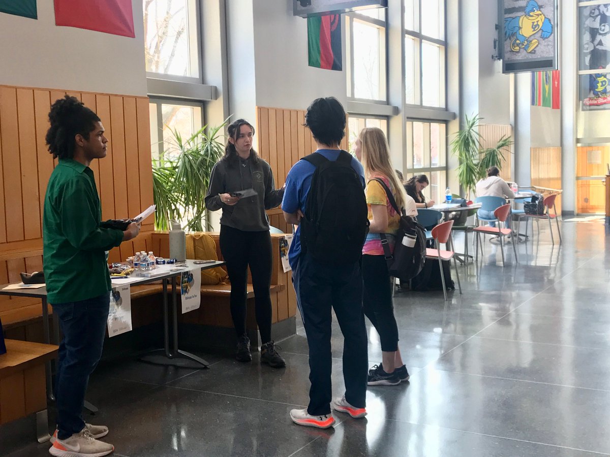 TheDocHoff's tweet photo. @UDelaware students: ICYMI student researchers were in Trabant signing people up for #UDelEngage conversations -- you can sign up here: https://t.co/Qu8rGkplfL! #CivilDialogue #LetsTalk https://t.co/gl1WRB8pT0