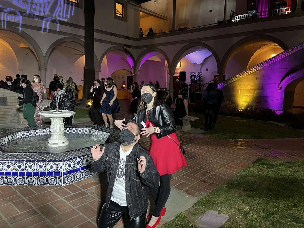RodriguezJeremy's tweet photo. It was an honor to get my brains sucked by Glory (whom a lot of people are saying has a connection with Ben and my good friend @dani127 but idk why) in front of the Sunnydale High School fountain! #BuffyProm22 https://t.co/AnXSOyvCgc