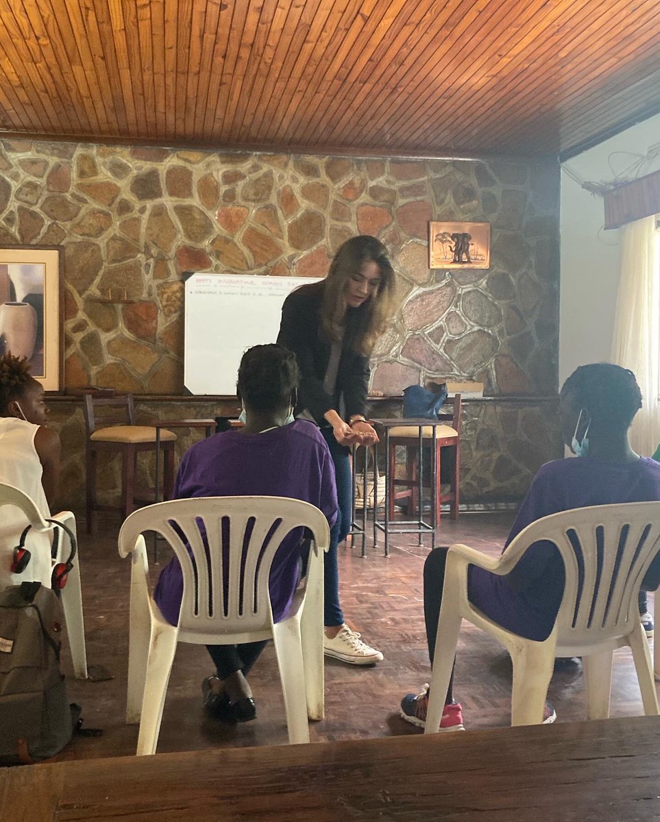 #wcw
Thank you to Lauren @wildinginafrica for being a part of our 2022 #NYAKASIKANA workshop last week on #IWD2022
Speaking on #AWomansPlaceIsInConservation and sharing some #skincare goodies from her range <a href="/thetreeandme/">The Tree And Me</a> 
#conservation
#wildlife
#antipoaching
#natural
#organic