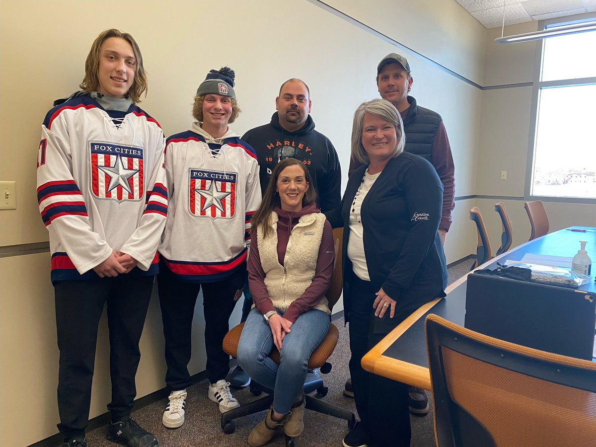 Fox Cities Stars Boys Hockey tweet media