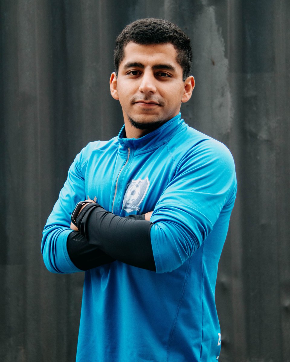 Hoy me acompañará <a href="/Franssolis22/">Francisco Solís</a>, miembro de <a href="/TeamViper_ES/">Team Viper</a>. 
Además de las mujeres, sus vicios son Gwent y el fútbol.
Nos vemos a las 18:00 México / 01:00 España.