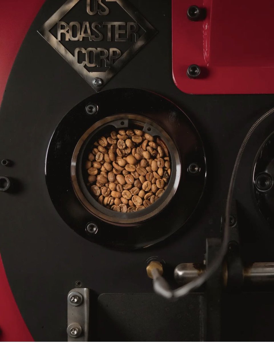 USRoasters's tweet photo. The The Hub Roastery loves roasting on their #usroastercorp #coffeeroaster! 

#coffeeprocess #USRC #madeinusa #coffee #coffeeroasting #coffeeequipment #madeinamerica https://t.co/AJlzK0dtTT