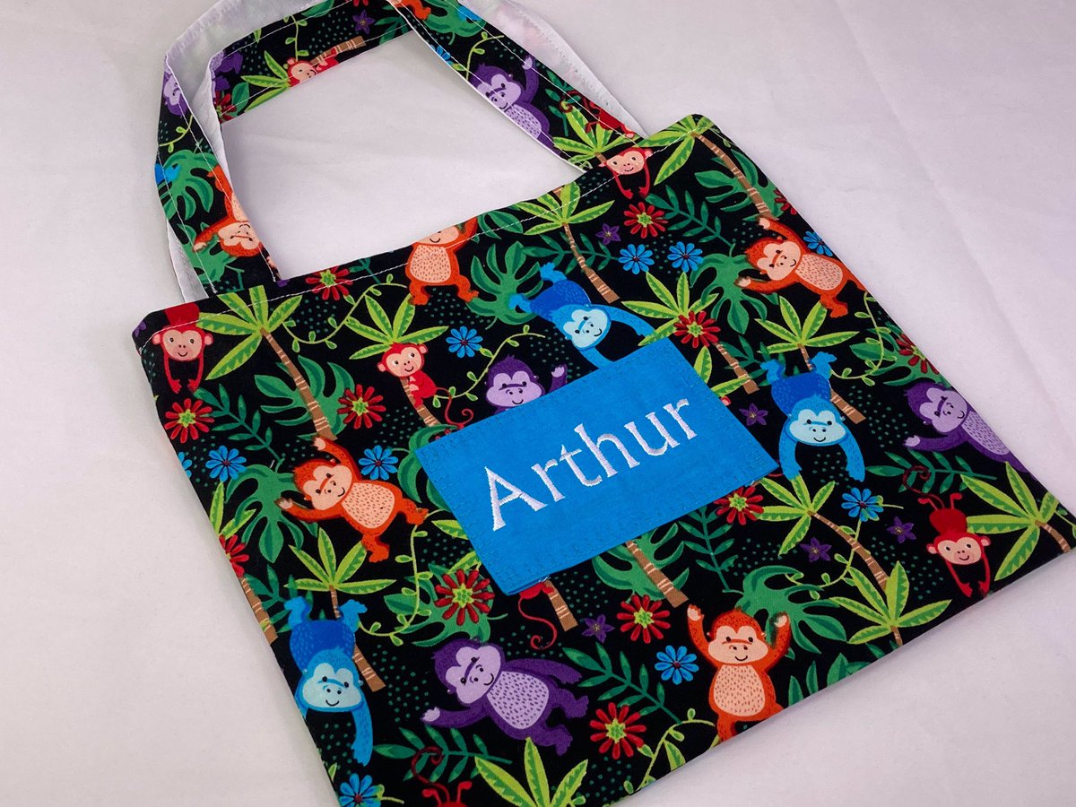 Babahoot4kids's tweet photo. Cute little mini totes from https://t.co/SLdQdzZK3j 

#Babahoot #minitote #monkeys #elephant #dinosaurs
 #handmadehour #etsy #etsyhandmade https://t.co/hkDj0EQysI
