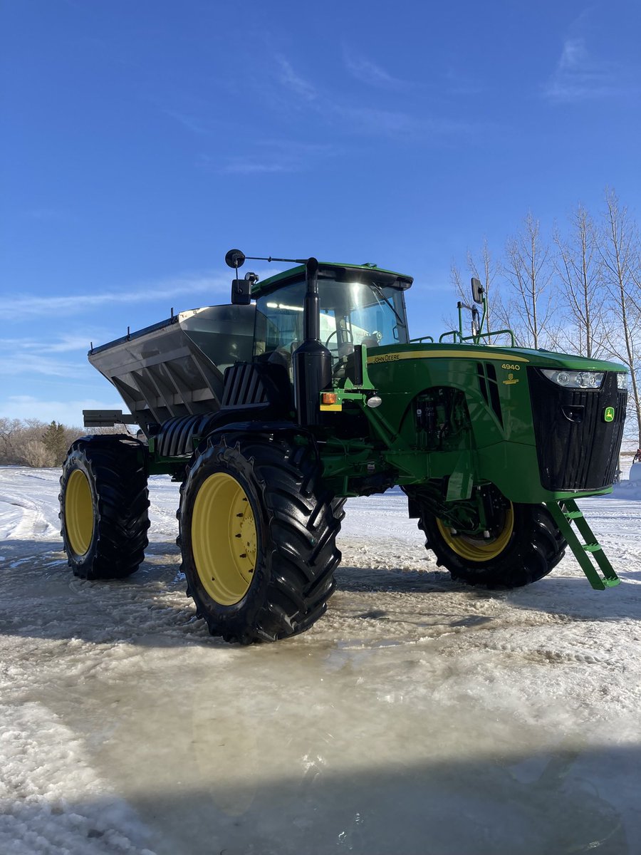 AgNeumeier's tweet photo. New to me Spreader showed up yesterday! Let me know if you need some fertilizer or Biosul applied this spring. https://t.co/9xN1Djglc5