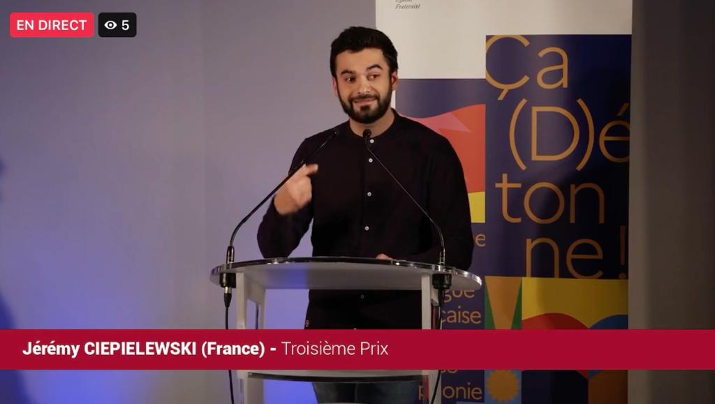 auf_org's tweet photo. #EnDirect de la cérémonie de remise des prix du concours "Dix mots pour rire" en partenariat avec 
@languesFR  à la @MEF_CIUP ! 
Prof @SlimKhalbous, Recteur de l'@auf_org remet le 2ème et 3ème prix aux lauréats Sheen-love PRÉVILON et Jérémy CIEPIELEWSKI https://t.co/c2Nqil1hob