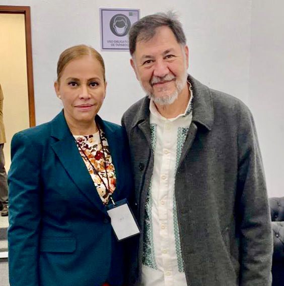 MarinaVitela_'s tweet photo. Amigo @fernandeznorona, bienvenido a #Durango. Un gusto tenerte por acá. 

Gracias por tu presencia, acompañamiento y lucha por las causas de nuestra gente, junto a mi amigo @AGonzaloYanez. 

¡Vamos con todo! https://t.co/0HRFt4mV72
