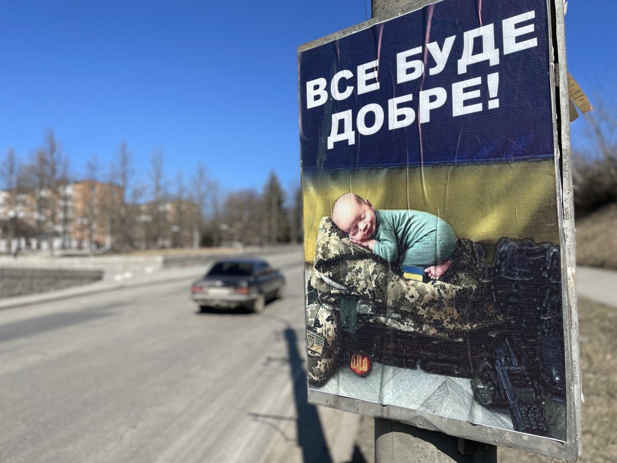 sarahrainsford's tweet photo. After a month in Ukraine we’ve left for a bit, full of guilt at going but grateful to all we met. I won’t forget them &amp; will be back v soon

The sign says ‘It’ll all be ok.’ 
I hope so

Huge thanks to
@tonyprod77⁩ @JonHughes1 ⁦@DariaSipigina⁩ ⁦@KozhushkoA⁩ &amp; Bogdan https://t.co/Jy2S6d8DFm