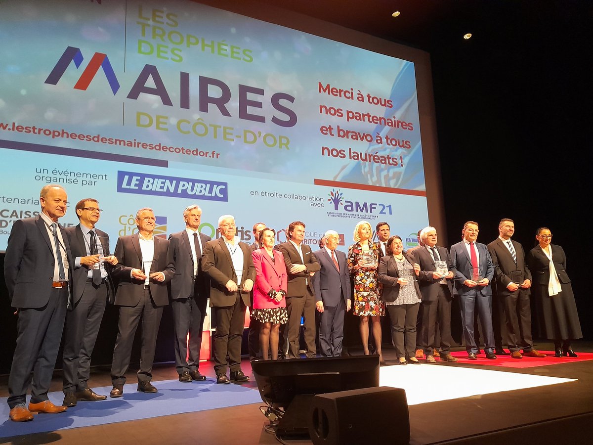BdT_BFC's tweet photo. Félicitations aux lauréats de @SoireeMaires21 : de beaux projets mis à l'honneur avec nos partenaires @Lebienpublic @21Amf21 @CaissEpargneBFC @CD_CotedOr #Orvitis @FRTPBourgogne @renault_fr https://t.co/r5NUWSE4GZ