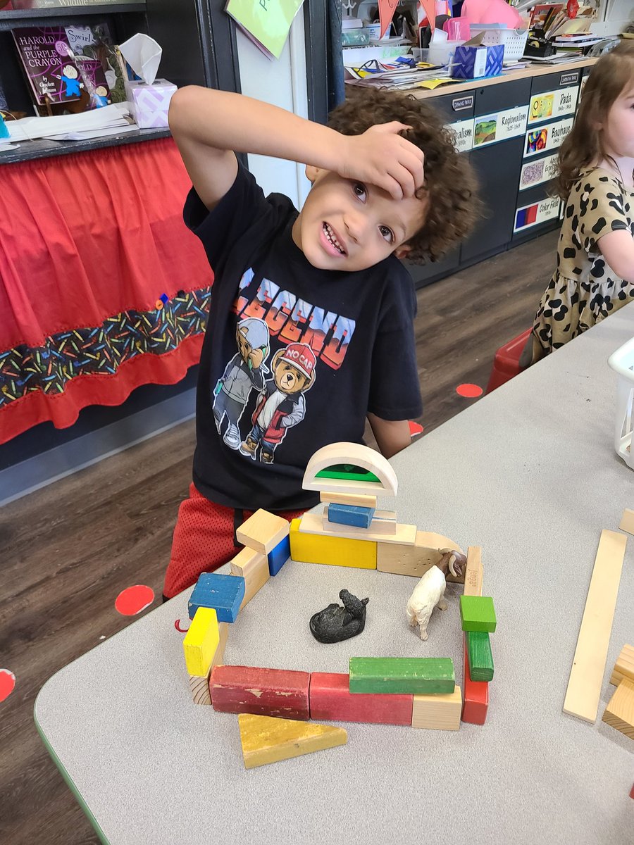 PlattsburgArt's tweet photo. #PreK needs to keep their #farmanimals in! #BuildingBlocks #fencebuilders #TigerLegacy @ChildsSanta @teacherutt https://t.co/zysebxoJh0