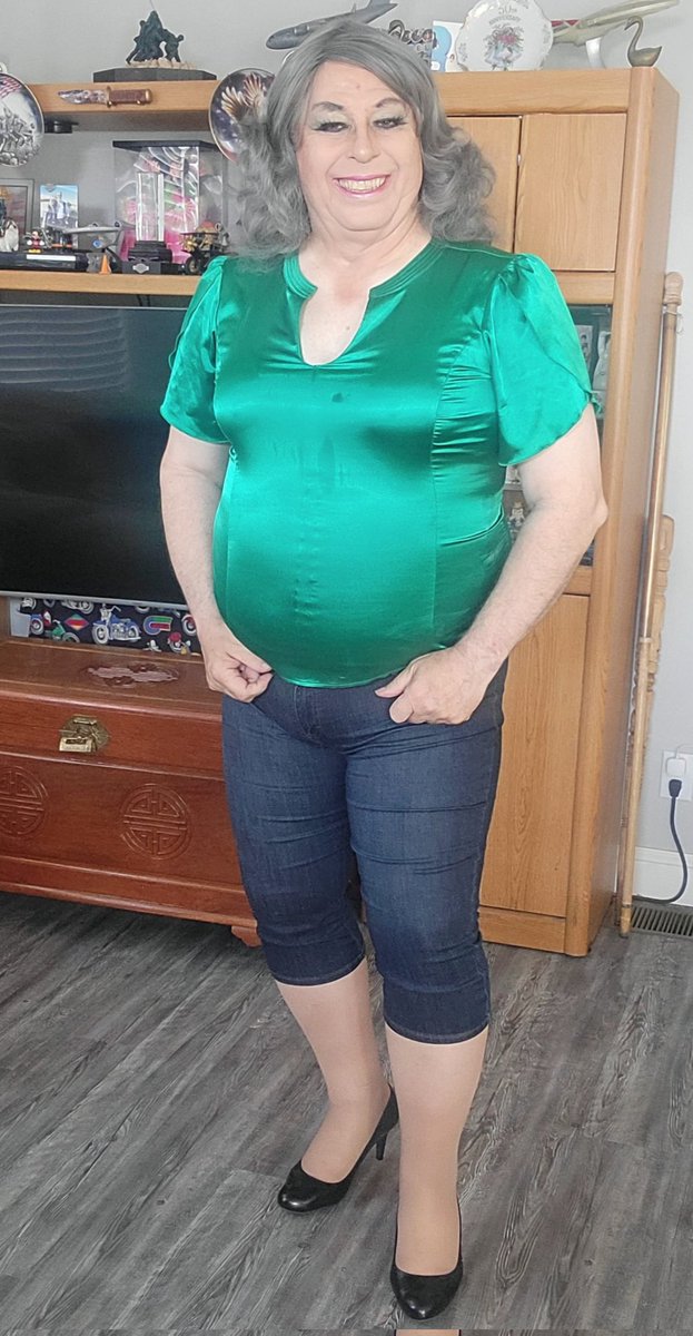 VickieLynn355's tweet photo. #crossdresser
#crossdress
#crossdressing #M2FCD #translesbian #lesbianlover #feminization #trans https://t.co/d8EmYAC4Qf