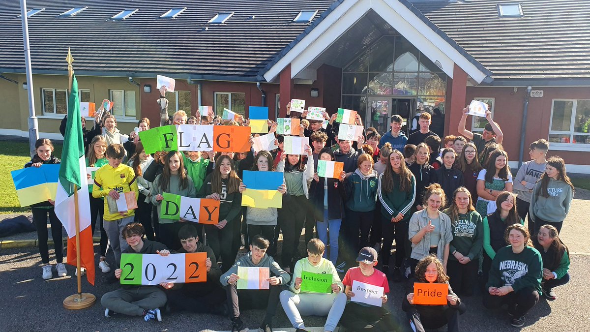 Today we celebrated Flag Day at Meánscoil Nua an Leith Truigh in Castlegregory,  Co Kerry. Students learned about the history of the flag and spoke about what it means to them today. Chanamar Amhrán na bhFiann 🇮🇪 🇮🇪 🇮🇪 
<a href="/tfmf1848/">Thomas F Meagher Foundation</a>