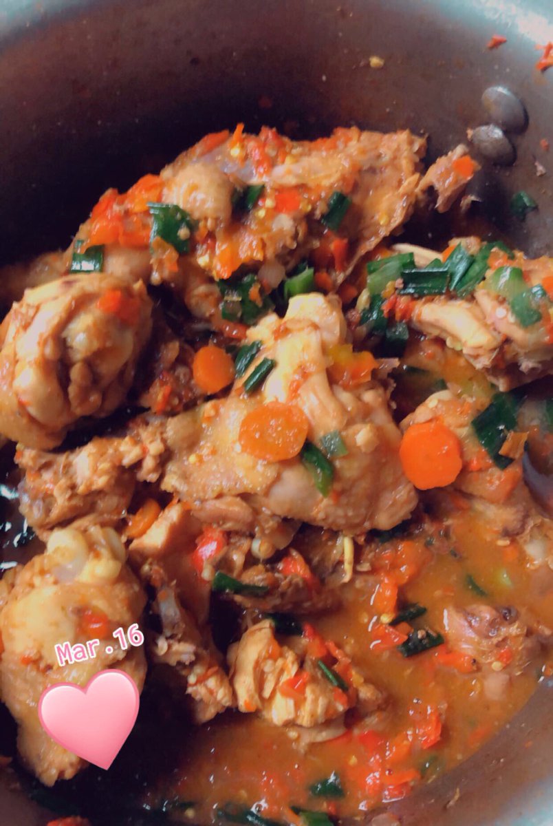 chickenbosslady's tweet photo. Chicken pepper soup is a goal... #FullChicken # 3200 #Kaduna #UngwanBoro # 08034403608 https://t.co/Owq30kq3CG
