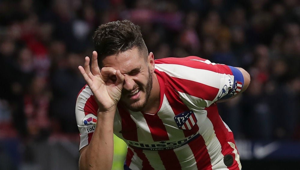 COLDCARDwalletH's tweet photo. 🧶 Thread de comemorações similares do Atlético de Madrid!

🇪🇸 The Captains - Koke e Amanda https://t.co/S9cEeKepDN