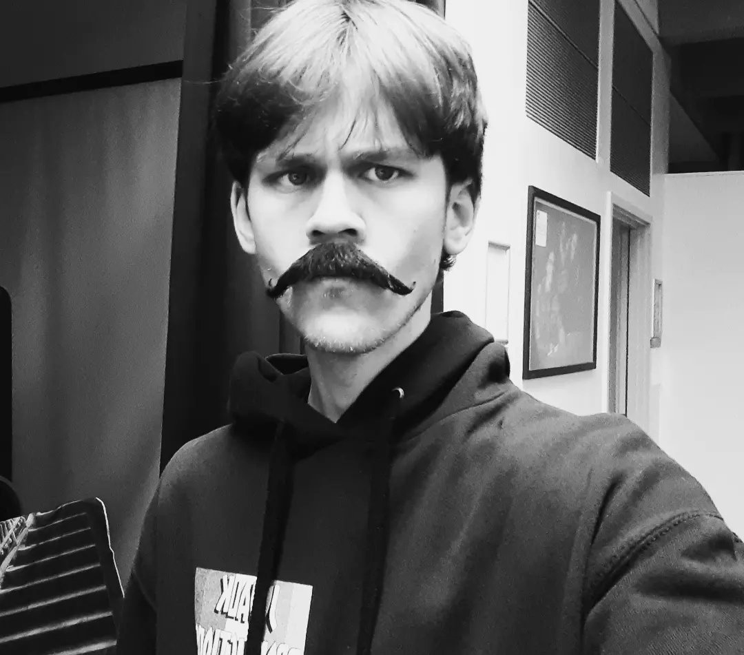 DeCampaign's tweet photo. Modelling as Billy the Butcher from Gangs of New York for a Make Up Artist in Edinburgh College 💄🎓
Looking like a Train Robber 💰
#makeup #mua #modelling #billythebutcher  #gangsofnewyork
#actor #character #college #assesment #edinburgh
#glasgow #scotland https://t.co/OHv8j3oIYe