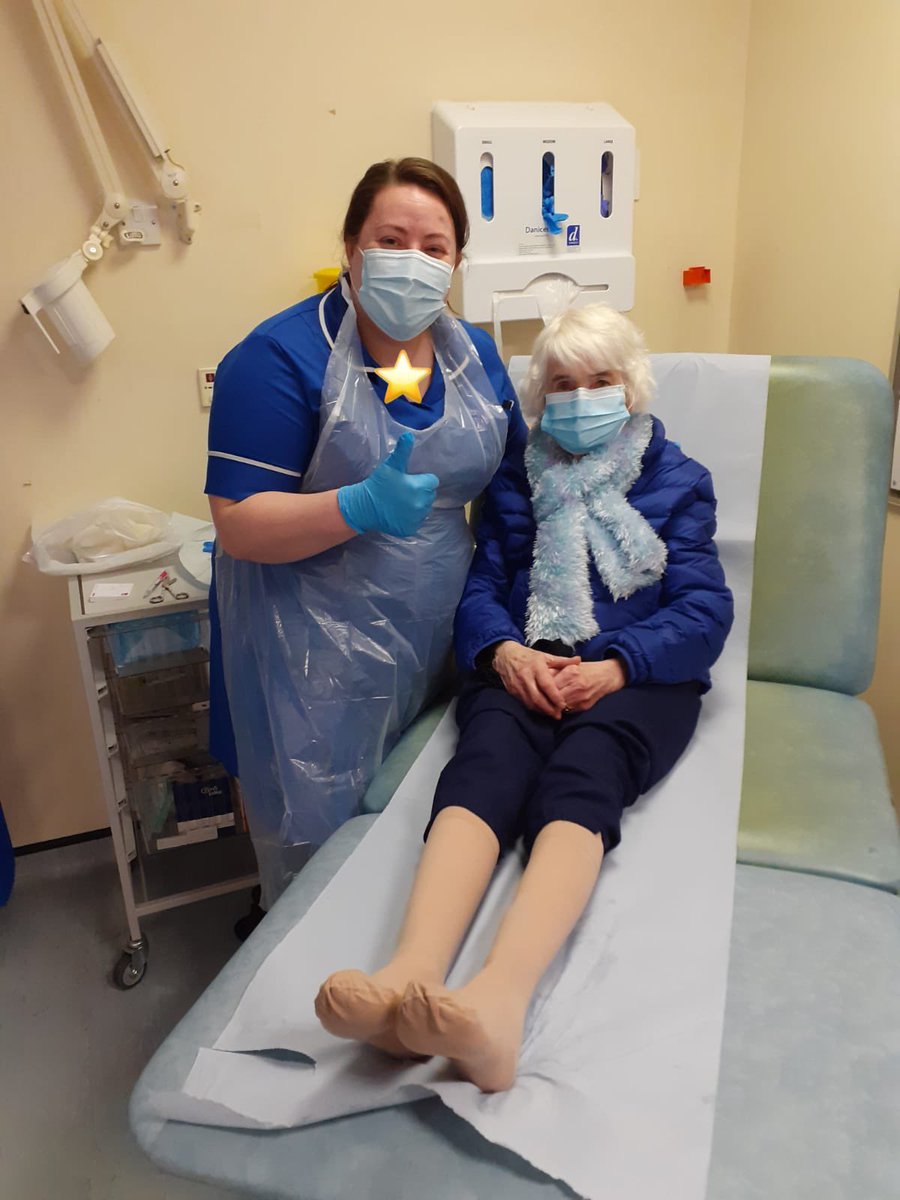 OldhamRoom's tweet photo. Our Lovely Mary is one of our eldest patients at 90years old @OldhamRoom with vascular intervention and regular clinic appointments she is healed and in her compression hosiery - so happy to be in her own shoes 👞 🦵🏻 @OldhamCO_NHS @ExpTeamNCA @zoeleanne111 @Michell25211234 https://t.co/a0sqJvT9ZP