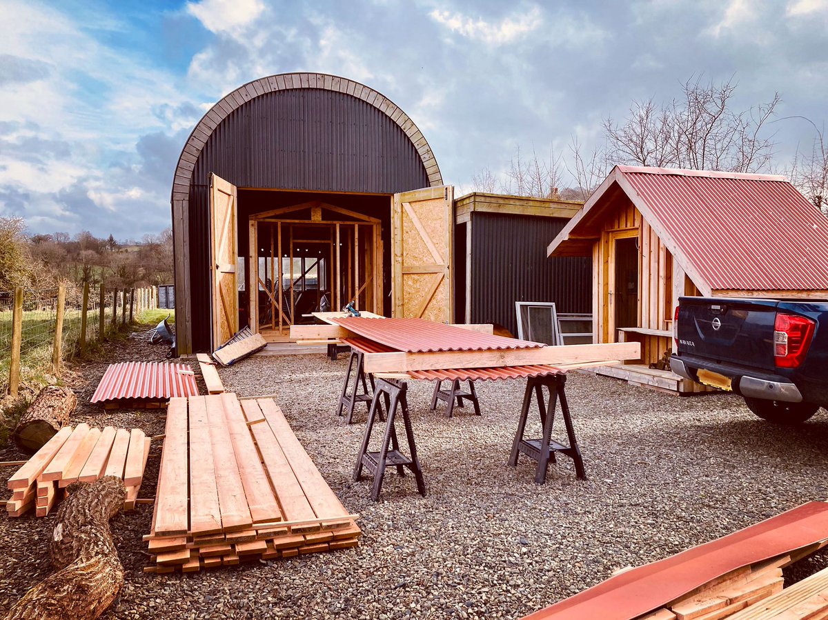 A great week to be back in the workshop ☀️ Our latest bespoke pod is ready to be installed in the beautiful Dee Valley.
#sustainable #local #wales #follly #larch #handmade #welshtimber #gardenoffice #gardenstudio #homeoffice #madeinwales #gardenpod #pod #handmade #bespoke