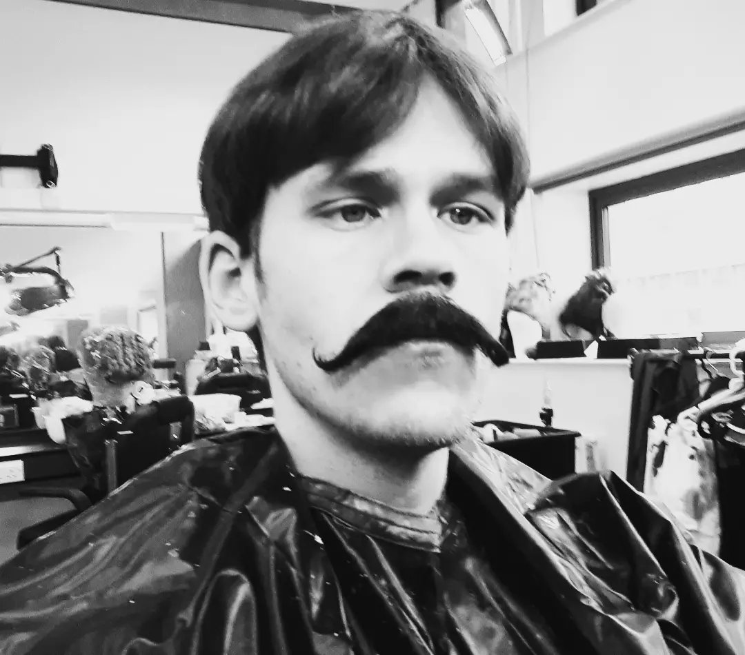 DeCampaign's tweet photo. Modelling as Billy the Butcher from Gangs of New York for a Make Up Artist in Edinburgh College 💄🎓
Looking like a Train Robber 💰
#makeup #mua #modelling #billythebutcher  #gangsofnewyork
#actor #character #college #assesment #edinburgh
#glasgow #scotland https://t.co/q29xrf5svM