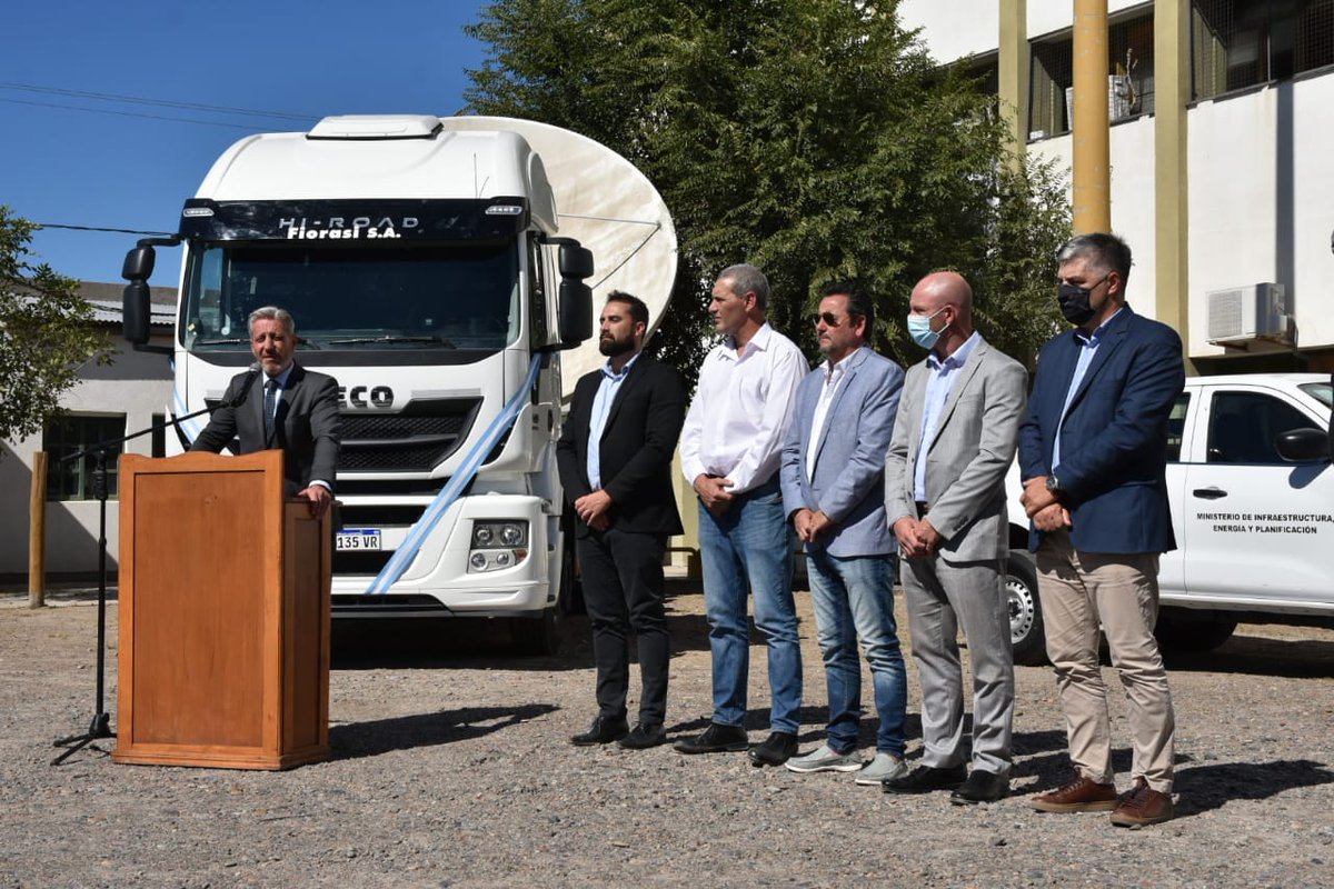 arcionimariano's tweet photo. ¡Seguimos trabajando por el desarrollo integral de nuestra provincia!
 
▶️ Renovando el equipamiento y la flota vehicular para mejorar y agilizar la atención y prestación de los servicios. https://t.co/Lf2rDZNnD0