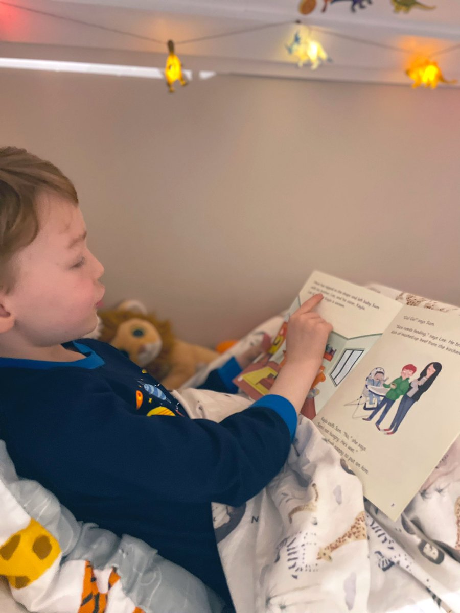 Bedtime reading &amp; practice his phonics. Also makes him tired 🙌 #WINNER 
#ChildrensBooks #eyfs #edutwitter #primaryschool #teachertraining <a href="/SchoolReading/">School Reading List</a> <a href="/Booktrust/">BookTrust</a> <a href="/Childrens__Book/">Childrens Books</a> #amreading #bedtime #liverpoolreads
