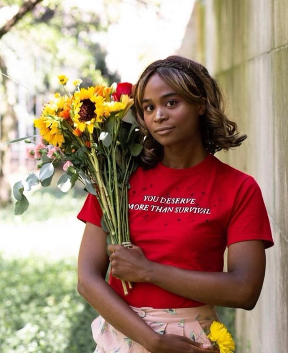 SenMikeSimmons's tweet photo. Elise Malary is a beloved community member of Rogers Park and she is currently missing! She has been missing for more than two days. I encourage you to amplify and share the alerts you come across on your social media channels because when 1/2 https://t.co/aLH5H5GkU6