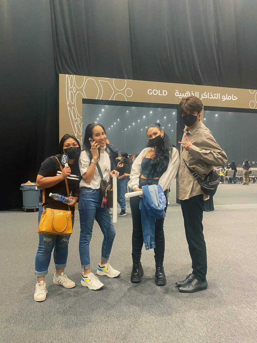 LolyPopReacts's tweet photo. After spending 20 mins trying to remeber if I took my contacts out or not I am home and in bed. Will post tomorrow but these lads 100% love what they do + the fans love them just as much. Fantastic concert #sb19 #sb19dubai #SB19atDubaiExpo2020 #Expo2020 https://t.co/yl2c5975U8