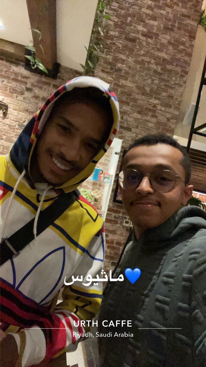 Y_QaD's tweet photo. I'm at Urth Caffé - @urthcaffesaudi in Riyadh https://t.co/YMElfH8JkC https://t.co/nqkFikrYhi