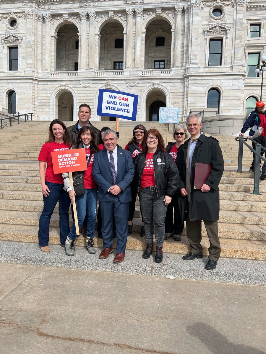 DanCGoodrich's tweet photo. Wonderful conversations with leaders dedicated to changing our guns laws to promote community safety. #mnleg @MomsDemand https://t.co/vGptAh8xDO