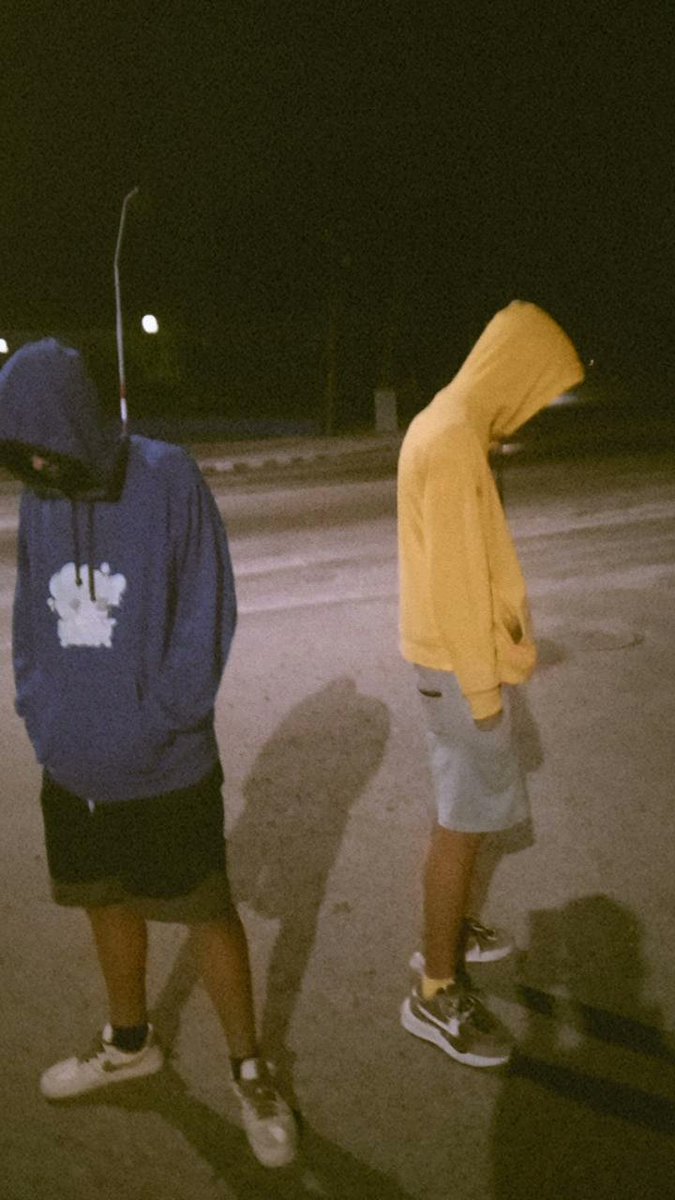 falsoxdanger's tweet photo. Ellos saben que yo me aferró 🦇 https://t.co/NLInJk1sMg