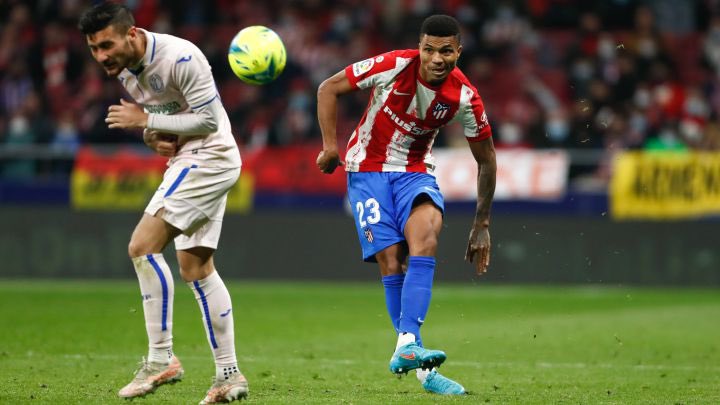 LDMaputo's tweet photo. Algunos de los jugadores que se destacaron luciendo nuestra camiseta son: Reinildo Mandava (actualmente jugador de Atlético Madrid), Telinho, Sonito, Neymar Canhenbe y Geraldo. https://t.co/92NUAhCZ3P