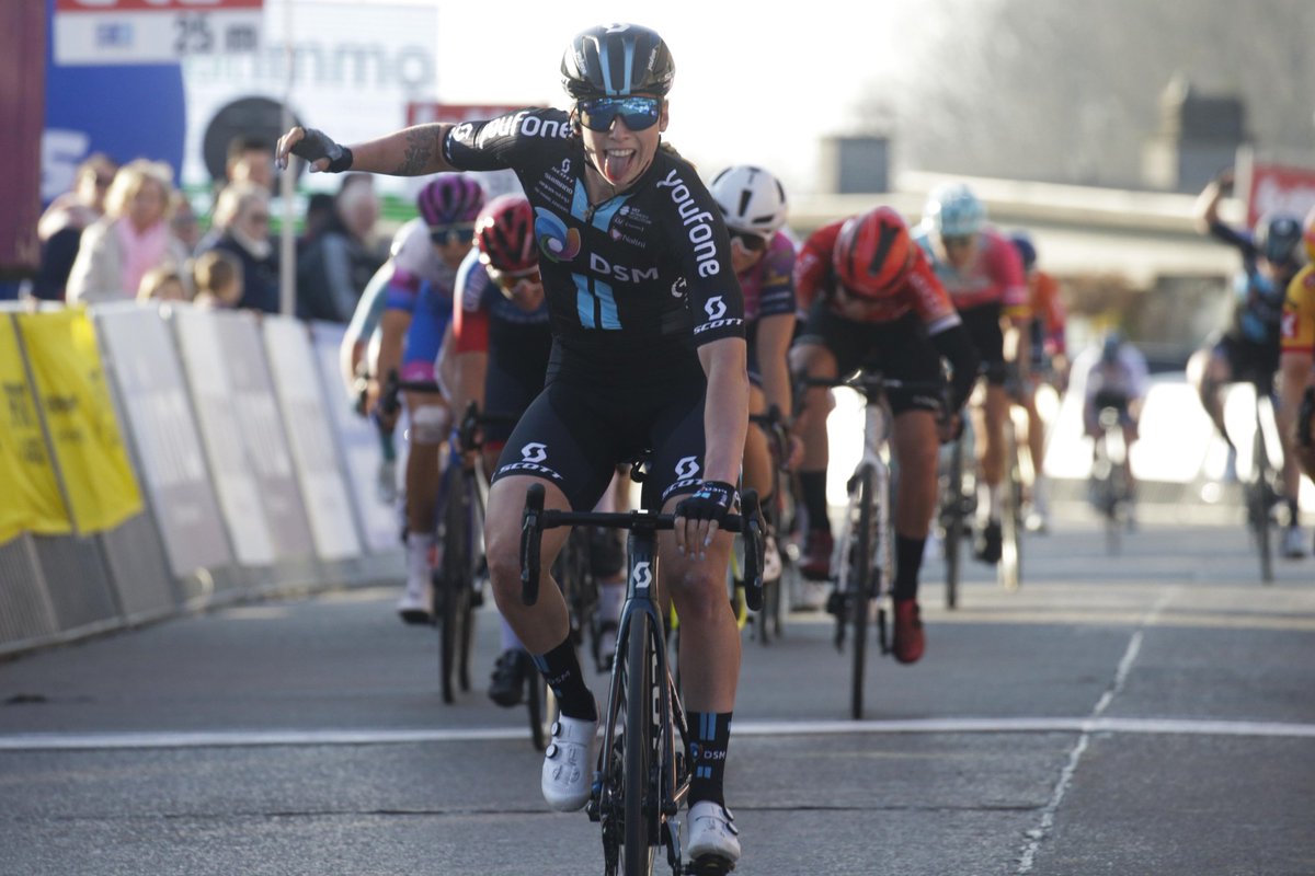 That winning feeling 😛🙋🏼‍♀️ 

Great to open our 2022 account in our Royal @DSM colours at #GPOetingen 😍 

#KeepChallenging #TheBestWeAllCanBe #InsideOutInnovations