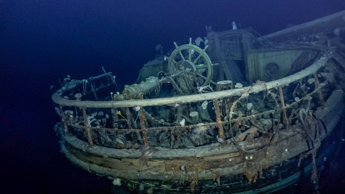 😱Hallazgo increíble: Más de 100 años después fue encontrado en la Antártica el #Endurance 🚢⚓️el barco del legendario explorador polar angloirlandés Ernest Shackleton que se hundió en 1915. 

¡Las imágenes son impresionantes! (🧵)