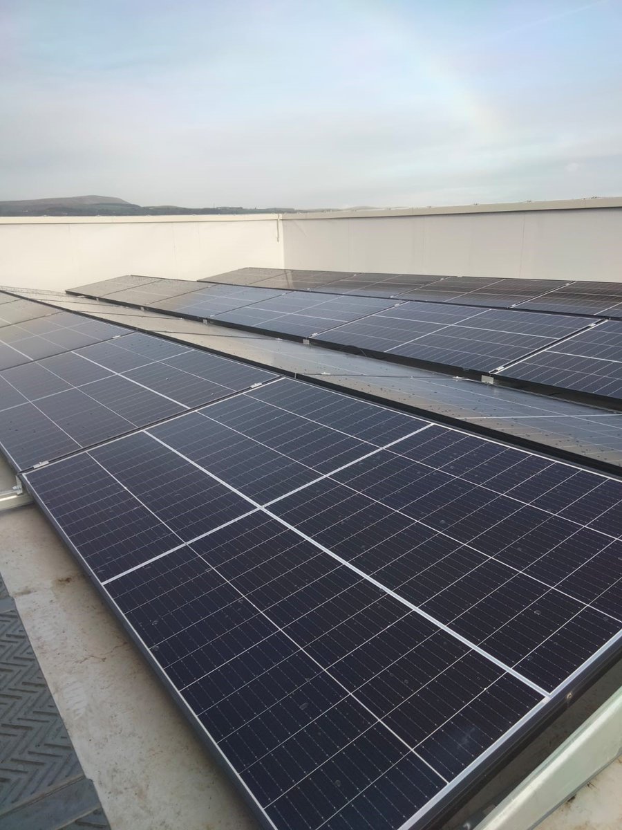 DESGroupUK's tweet photo. DES have successfully completed the solar installation on one out of three buildings at Burnley College.

The rest of the project is set to be completed with in the next months and will see a total of 740 solar panels installed across the 3 buildings

#renewableenergy #solarpower https://t.co/NNVL2iUEgh