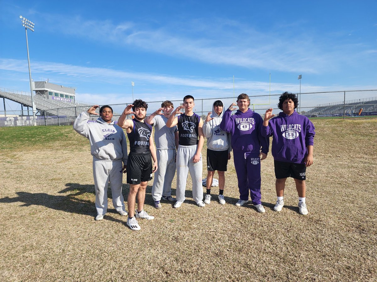 HeathClawson's tweet photo. Today's competition winning team for Tire Flips was the Big Cats!! Great teamwork and effort! Congrats guys!!  @jonathan_meurin @Lochoa80 @Dennislavigne14 @TroyOfb @Michaelcast05 @CrowellJonah @WilliamsLJohn @JARodriguez2025 #UTD #ONaMI22ION https://t.co/ILoedn8ZCF