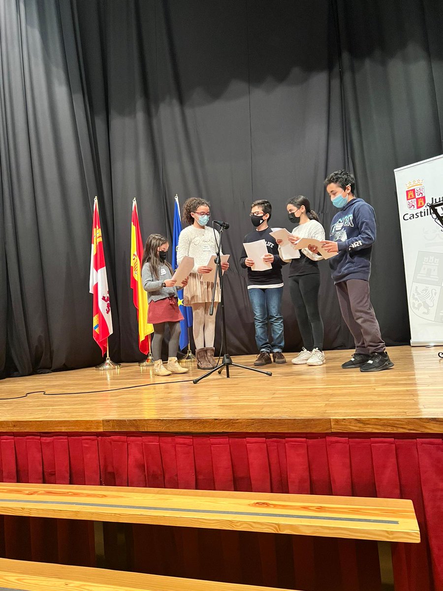LuisSAreval's tweet photo. #CertamenLecturaEnPublico categoría A Salamanca @ceipmartingaite @sanjosesalamanc @Sanblascole @cralasenara @Hoy_Libro https://t.co/YU9aIJD11T