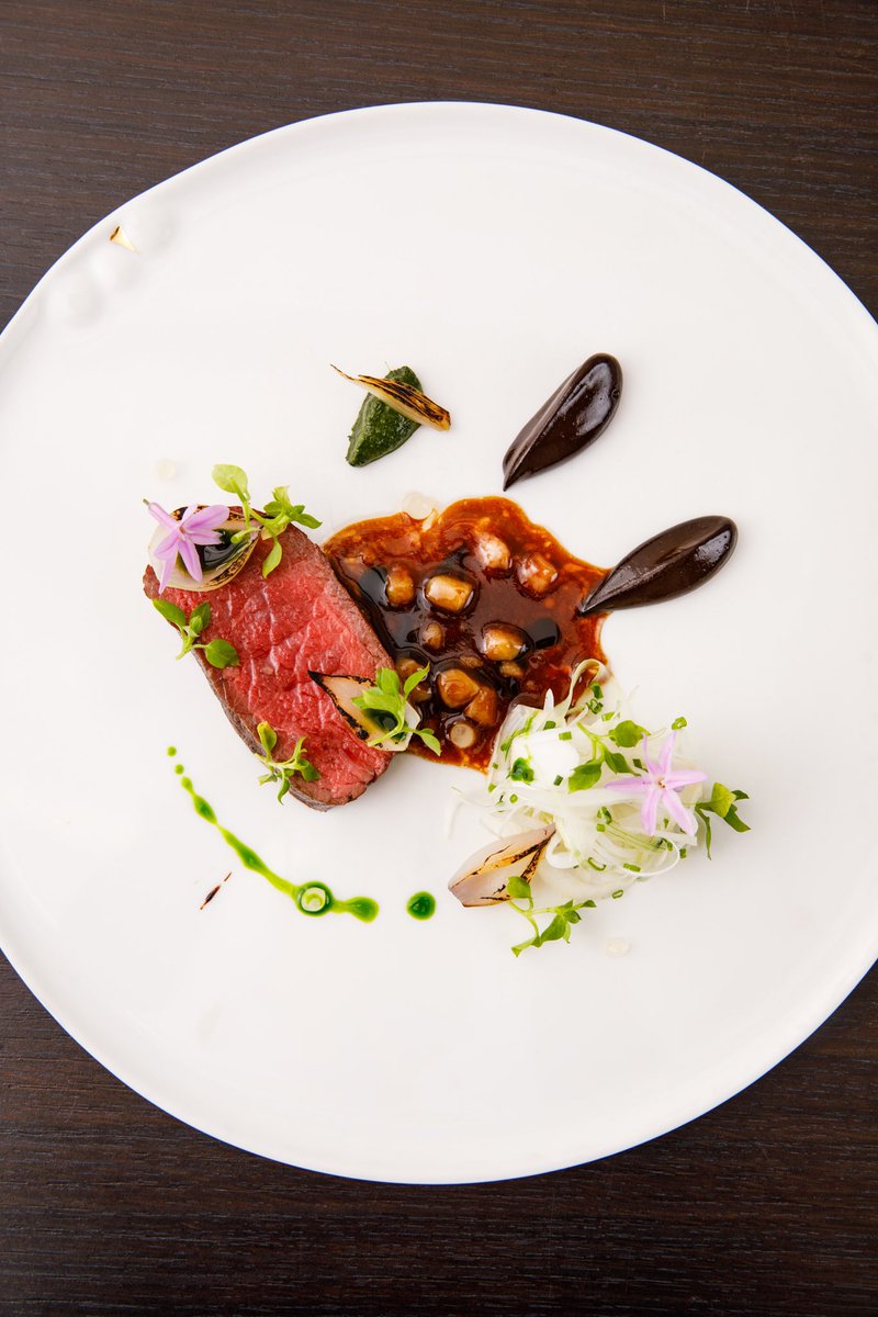 JackSpicerAdams's tweet photo. Shooting some new dishes for @RestaurantAdams today: https://t.co/plrDWpxIld