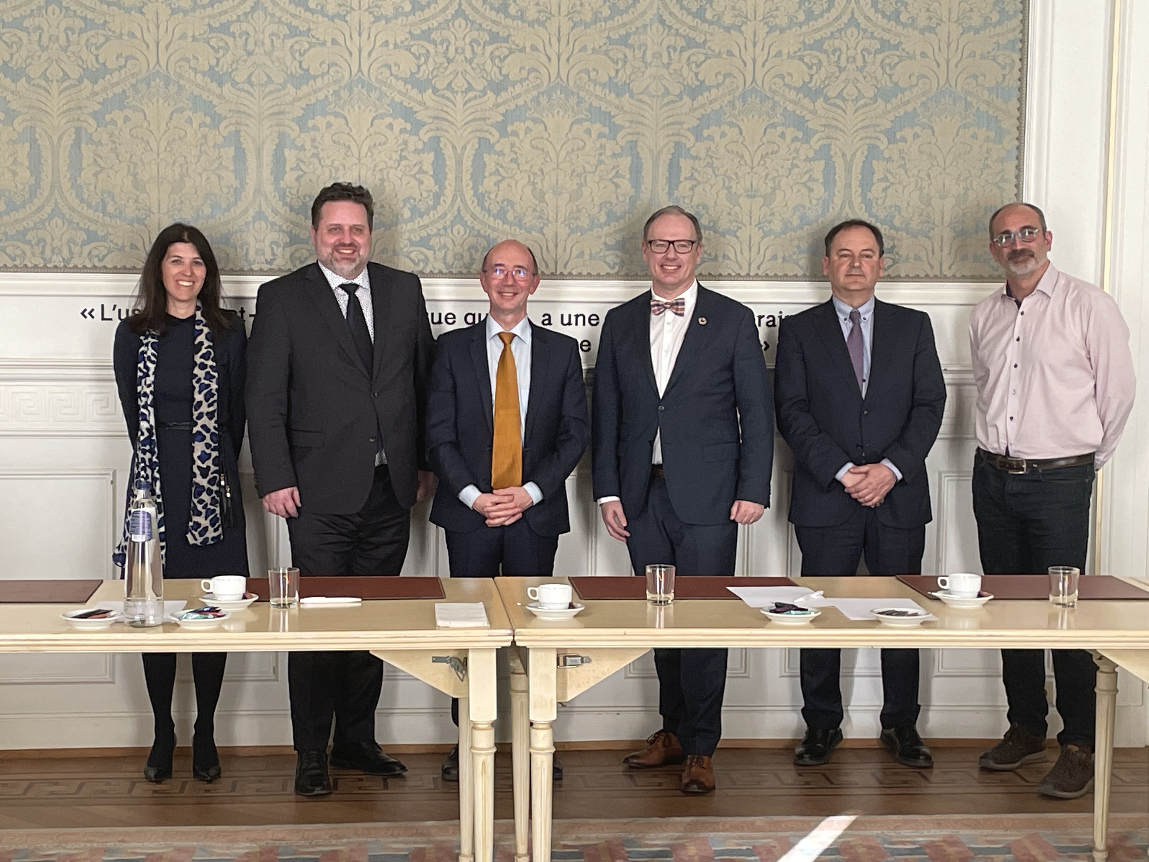 Ce mercredi 9 mars, le Parlement de la Fédération Wallonie-Bruxelles a reçu une délégation du Congrès des pouvoirs locaux et régionaux du Conseil de l’Europe.
Photo de groupe