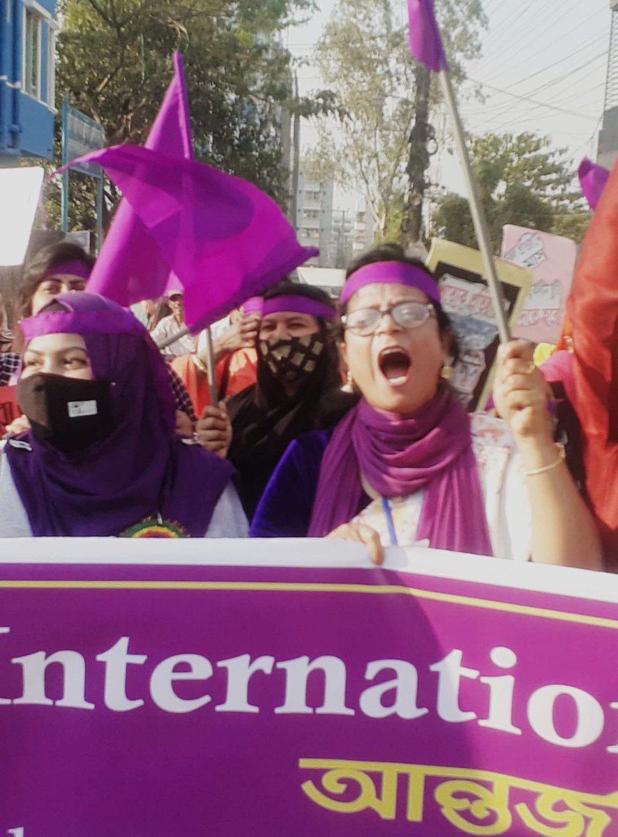 Awaj_fdn's tweet photo. @Awaj_fdn in Chittagong arranged a colorful procession &amp; discussion meeting on this #IWD demanding safe workplace for women.
#BreakTheBias
#Genderequalitytodayforasustainabletomorrow
@manusherjonno https://t.co/Dm3B4IzoB0