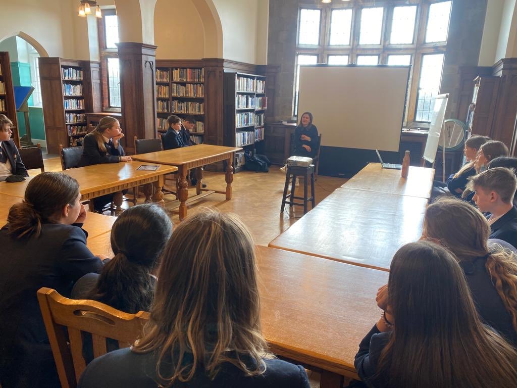 worksopcollege's tweet photo. #FYF22
A huge thank you to Alison Rashley from @tvworkshopnottm, who gave a wonderful talk on her career as an actress and acting coach!
We won’t name drop, but Alison has coached some very well known actors and actresses 🎭
#NationalCareersWeek #NCW2022 https://t.co/sunhPYSzWy