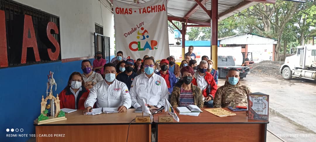 BermudezJoseA's tweet photo. #09Mar Desde la @tachira_gmas nos encontramos conectados junto al Estado Mayor de Alimentación a la Videoconferencia con el Ministro @MinAlimenVen @LealTelleria y el Mimistro de Comunas @jaarreaza con motivo del II Congreso de los Pueblos Capítulo Clap 
@carlosperez_ch https://t.co/TrbOxl3kiE