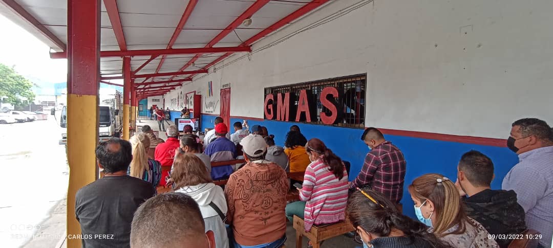 BermudezJoseA's tweet photo. #09Mar Desde la @tachira_gmas nos encontramos conectados junto al Estado Mayor de Alimentación a la Videoconferencia con el Ministro @MinAlimenVen @LealTelleria y el Mimistro de Comunas @jaarreaza con motivo del II Congreso de los Pueblos Capítulo Clap 
@carlosperez_ch https://t.co/TrbOxl3kiE