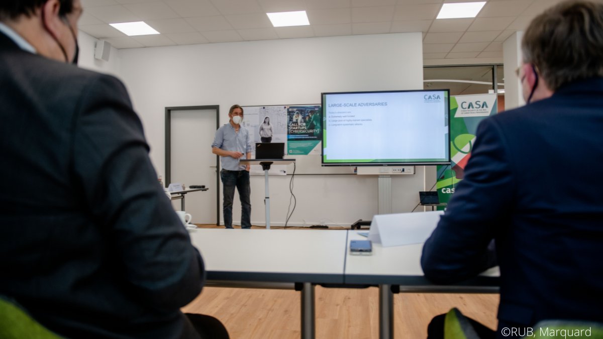 MKW_NRW's tweet image. Mit @CASA_EXC, @cube5security, Graduiertenkollegs und einem Research Center unter dem Dach der &quot;Research Alliance Ruhr&quot; arbeiten Hochschulen und Forschungseinrichtungen gemeinsam für die Sicherheit unserer Daten. @HGI_Bochum  @ruhrunibochum @uniallianz #MPI_SP